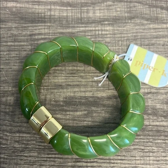 Piper K | Green & Gold Bracelet ✨ - Picture 3 of 8